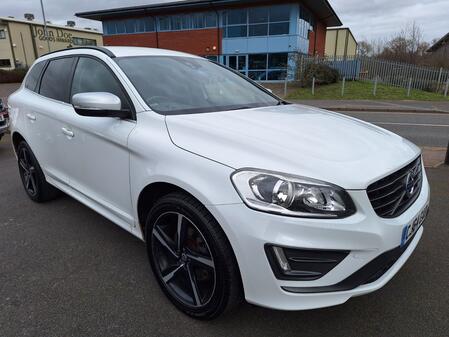 VOLVO XC60 2.0 D4 R-Design 