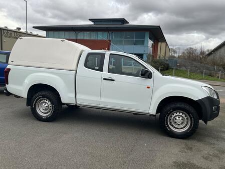 ISUZU D-MAX 2.5 TD 