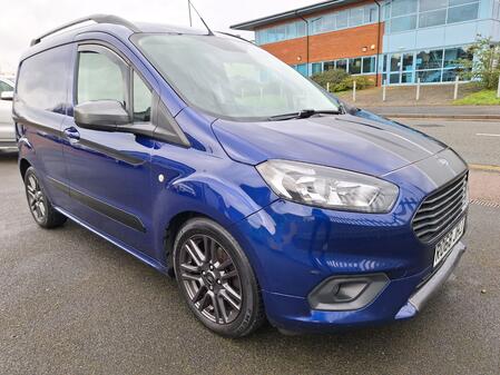 FORD TRANSIT COURIER 1.5 TDCi Sport 