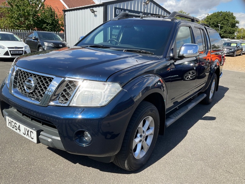 NISSAN NAVARA