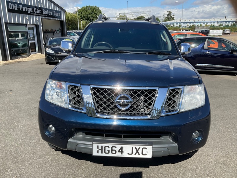 NISSAN NAVARA