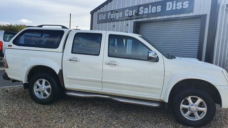 ISUZU RODEO TD PU 4X4 DCB RODEO DEN-MAX