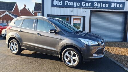 FORD KUGA AWD