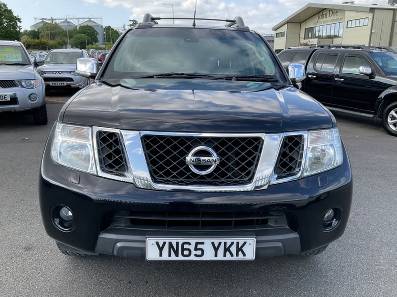 NISSAN NAVARA