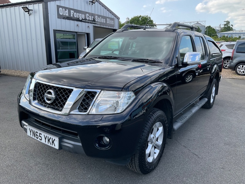 NISSAN NAVARA