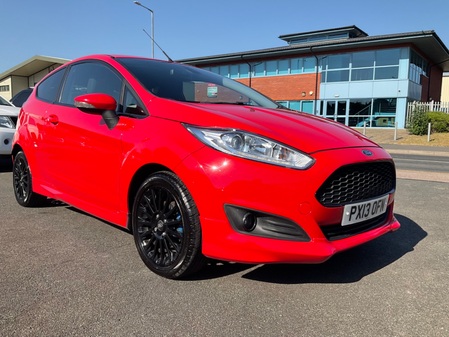 FORD FIESTA TITANIUM