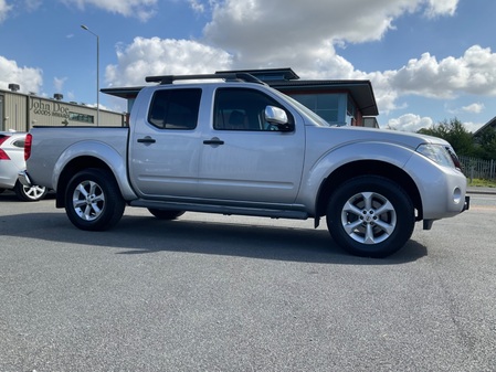 NISSAN NAVARA DCI TEKNA 4X4 SHR DCB