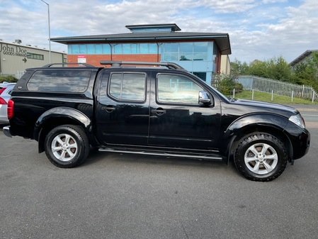 NISSAN NAVARA DCI TEKNA 4X4 SHR DCB